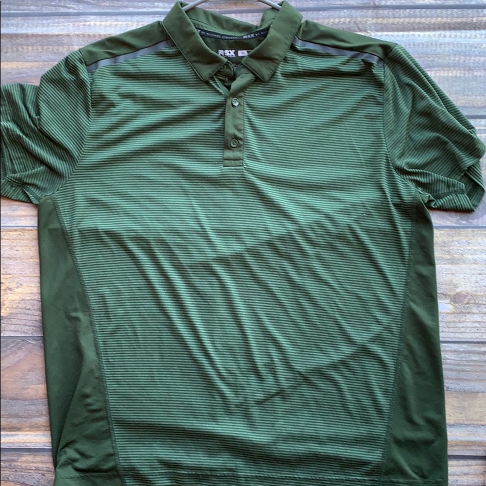 MSX by Michael Strahan golf shirt.